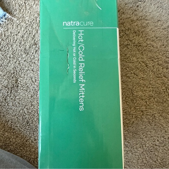 Black Hot/Cold Relief Mittens - Picture 4 of 4